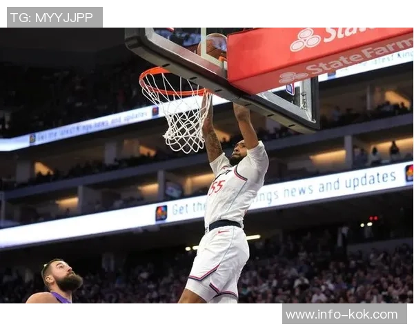 快船迎战鹈鹕比尔复出与哈登小卡琼斯祖巴茨联手出战 快船迎战鹈鹕比尔复出与哈登小卡琼斯祖巴茨联手出战