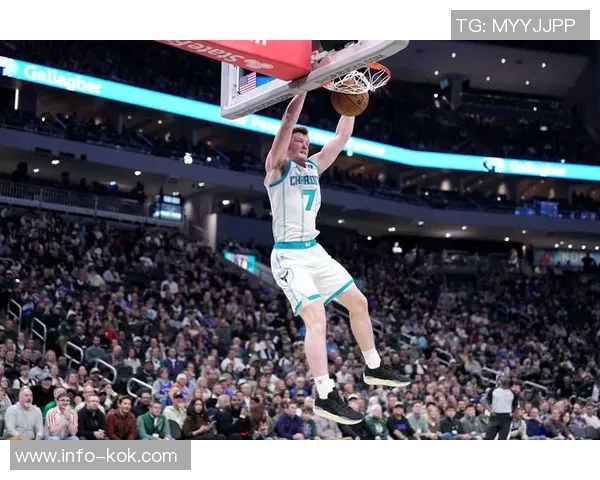 卡尔克布伦纳延续高效表现6投4中贡献13分7篮板领衔联盟命中率 卡尔克布伦纳延续高效表现6投4中贡献13分7篮板领衔联盟命中率