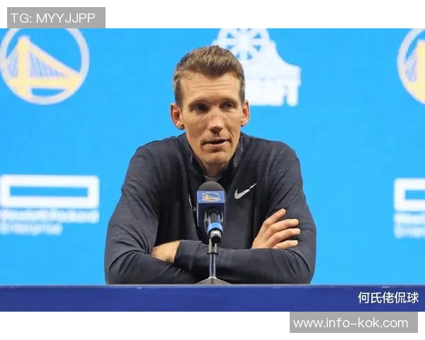 邓利维谈库明加续约事件称训练营内未见任何影响